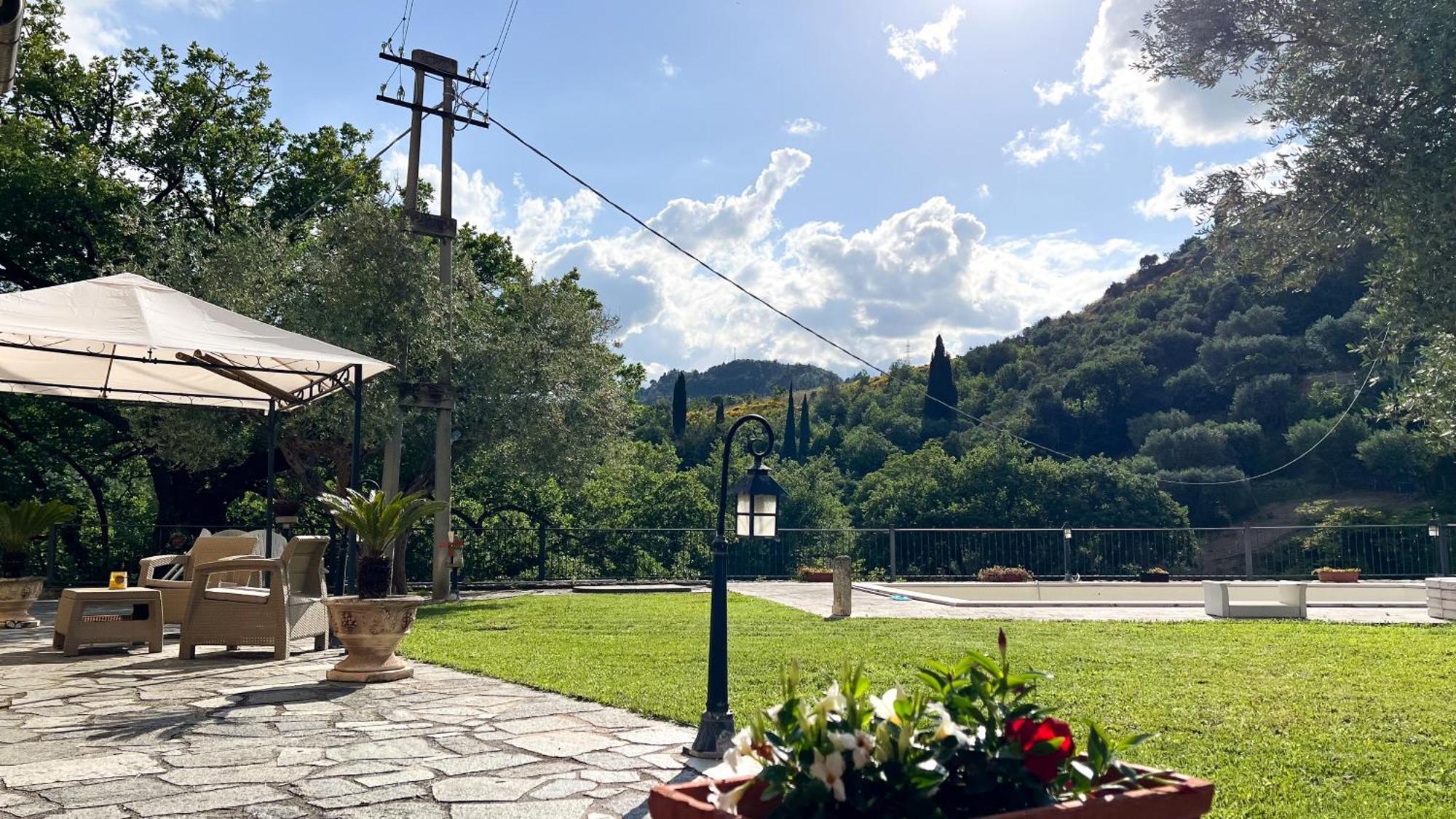Giardino Sul Fiume Appartement Ascoli Piceno Buitenkant foto